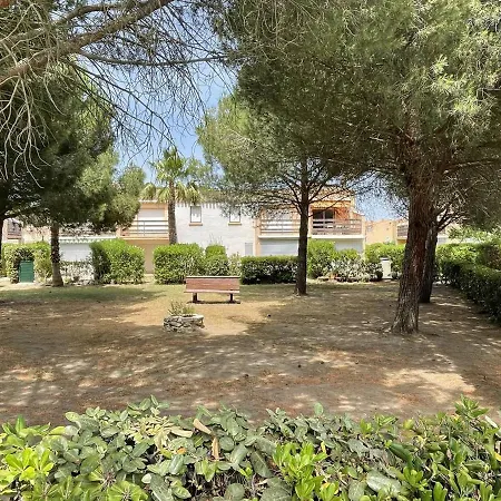 T3 Calme Avec Piscine, Tennis, Bbq, Parking & Grande Terrasse Dans La Pinede - Fr-1-723-47 아파트