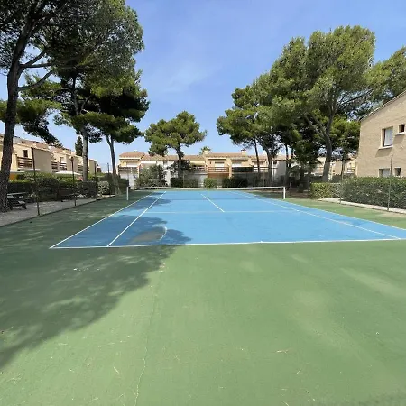 아파트 T3 Calme Avec Piscine, Tennis, Bbq, Parking & Grande Terrasse Dans La Pinede - Fr-1-723-47 *
